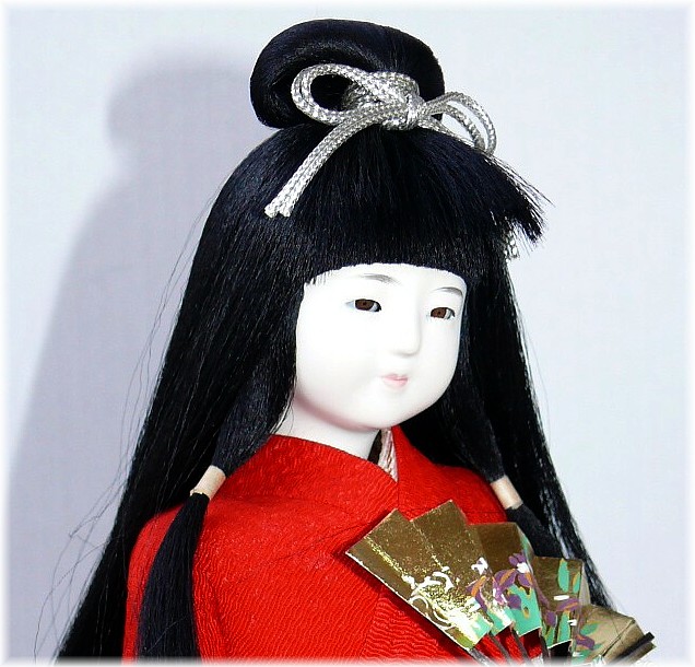 девочка-танцовщица с веером в руках, традиционная японская кукла, 1930-е гг