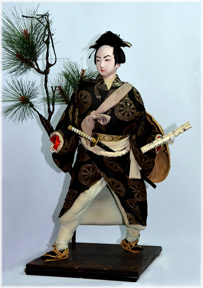 Самурай с катаной и письмом в руке, японская старинная кукла, 1920-е гг.