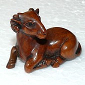 японская нэцкэ Овечка, кипарис